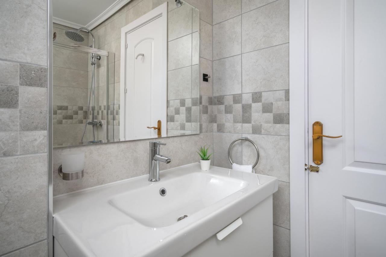 Stunning 3Br Flat Near Beach And Puerto Marina By Costarentals - Ref 150 Benalmádena Zewnętrze zdjęcie